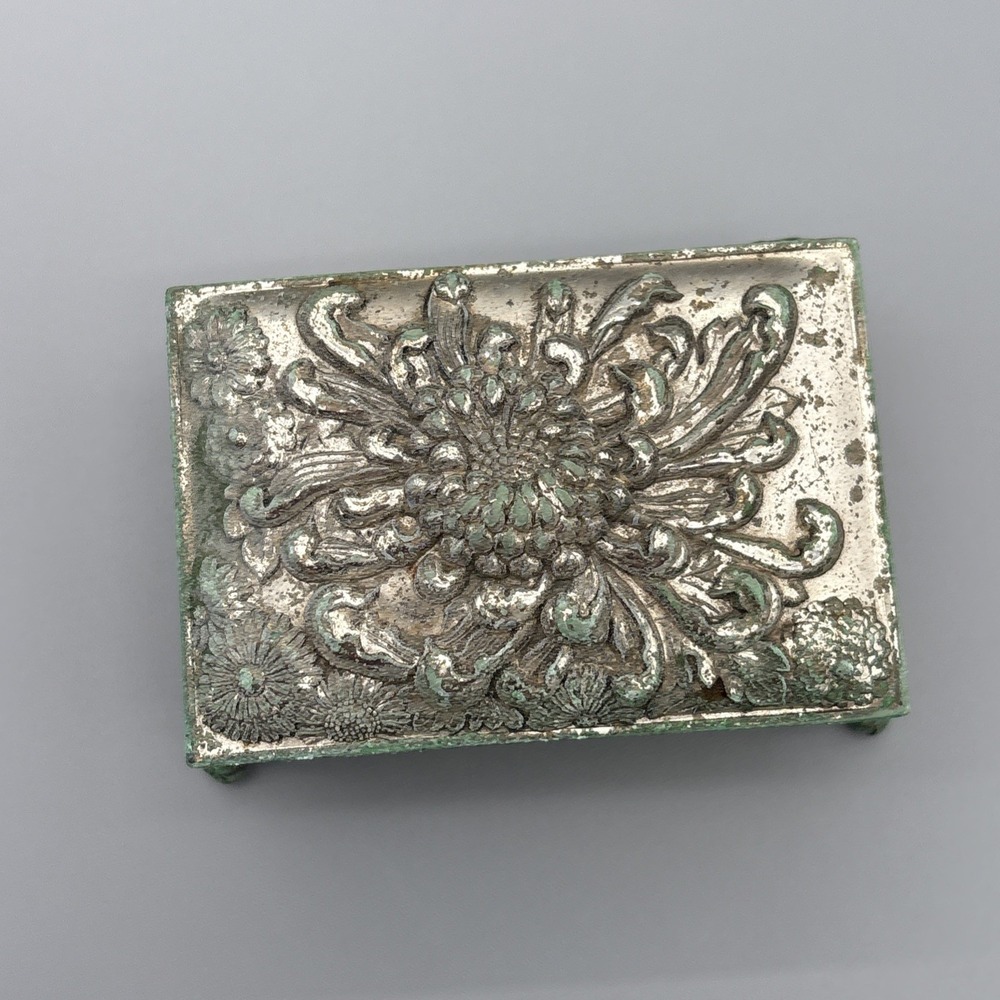 Vintage Metal Jewelry Box Trinket Footed Velvet Lining Cross Religious Patina - Picture 6 of 13